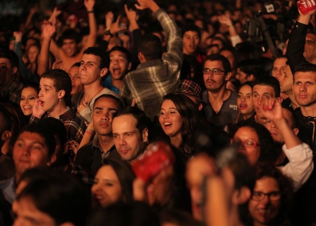 Público vai ao delírio com show do Skank em Conquista