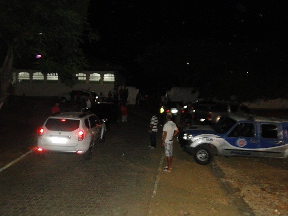 Movimentação em frente ao Hospital Municipal de Jaguaquara 