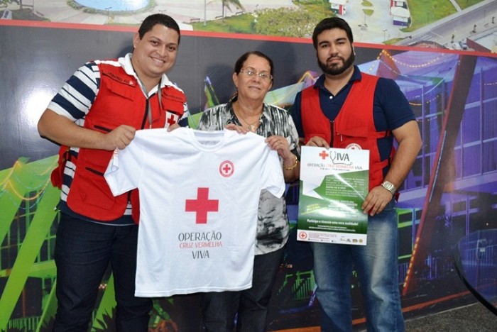 Representantes da Cruz Vermelha apresentaram o projeto à prefeita Tânia Britto