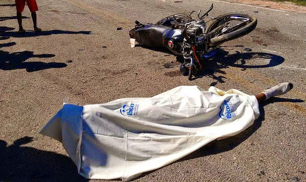 Motociclista Reginaldo da Silva morreu no local