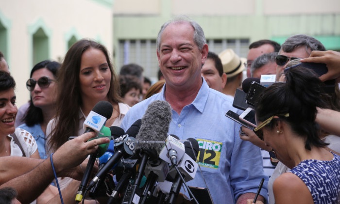 Ciro Gomes Volta De Viagem A Europa E Deve Anunciar Voto Em Fernando