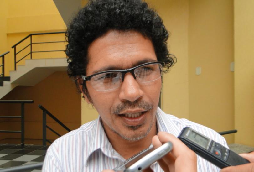 Edson Silva silencia após morte de mulher por falta de médico