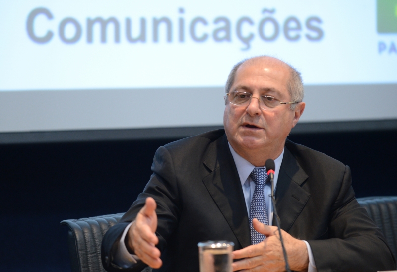 Ministro- Paulo Bernardo