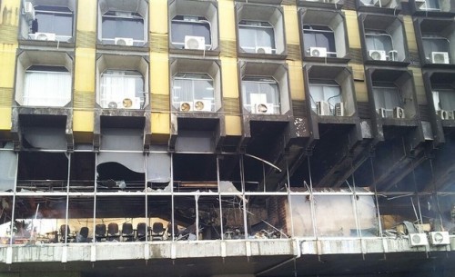Secretarias da Justiça foi destruída (Foto: Ruan Melo/ G1)