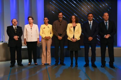 Presidenciáveis participam do último debate antes das eleições