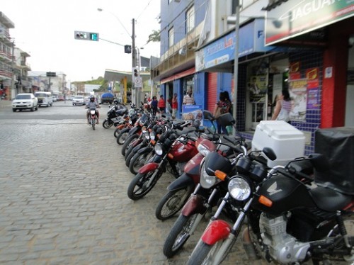 Estacionamentos exclusivos para motos sempre lotados