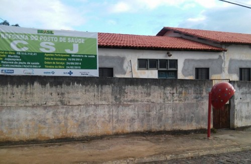 Reforma de posto de saúde paralisada no bairro Muritiba