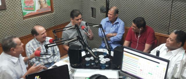 Programa A Semana em Revista, da Rádio 93 FM