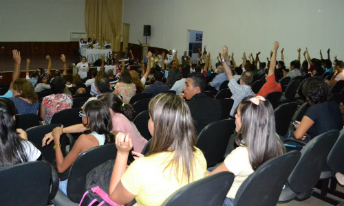 Professores realizaram assembleia. Foto: divulgação – Adusb