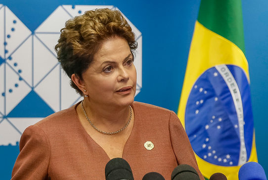 Dilma veta projeto e  edita medida provisória