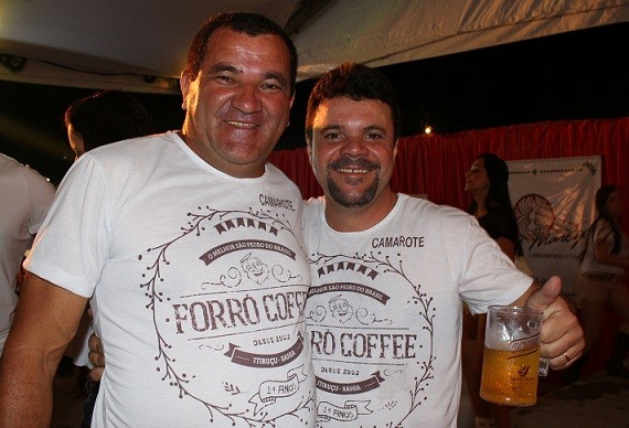 Val Caetano e Nane discutem eleições 2016 no Coffee