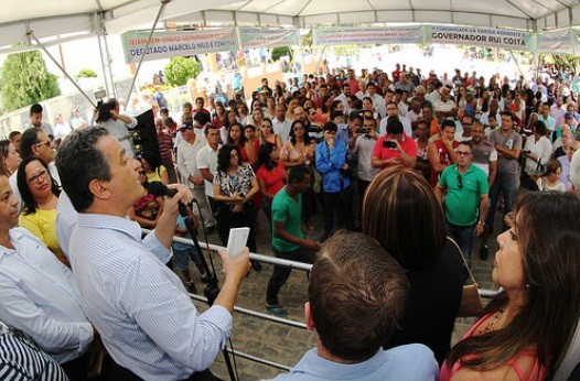 Governador fez inauguração simbólica no Centro de Itiruçu