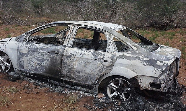 Ford Focus foi incendiado. Foto: Polícia Militar