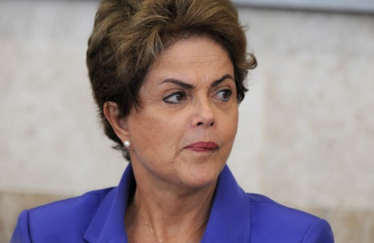 Presidente Dilma Rousseff segue em queda
