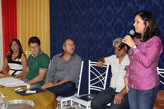 Prefeita de Amargosa critica ausência. Foto: Blog Marcos Frahm