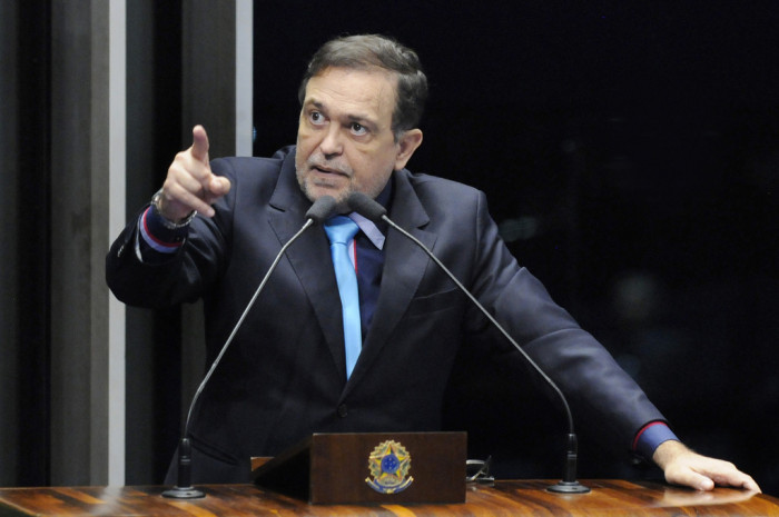 Walter Pinheiro deva deixar o PT. Foto: Agência Senado