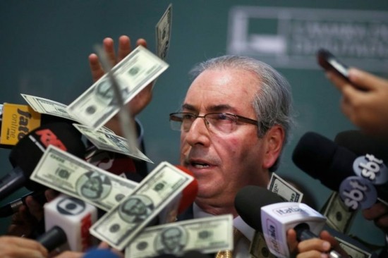 Cunha é hostilizado. Foto: Reprodução/Congresso em Foco