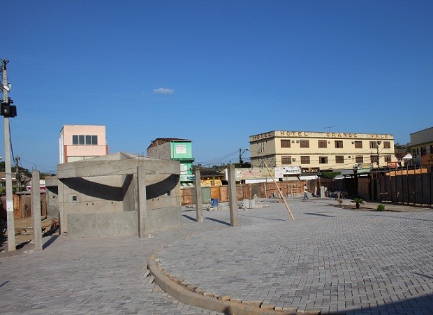 Praça na área central de Laje será entregue em 2016