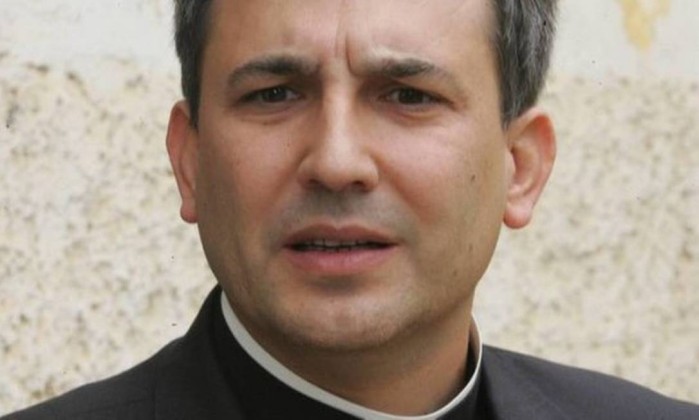  sacerdote espanhol Lucio Anjo Vallejo