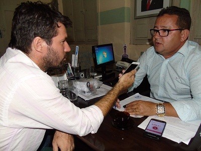 Repórter Weder Mello [ItiruçuFM] entrevista o prefeito 
