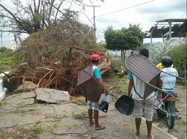 Famílias foram afetadas pela chuva. Foto: Portal Clériston Silva