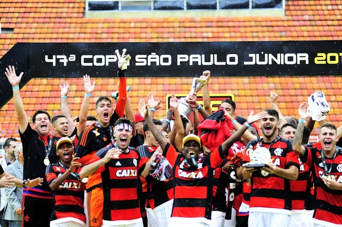 Flamengo foi o campeão da Copinha em 2016 Foto: Marcos Ribolli