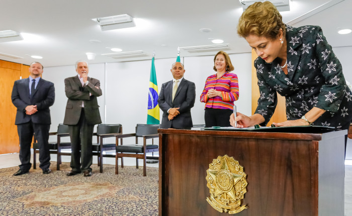 Presidente Dilma assina Decreto. Foto: Ichiro Guerra/PR