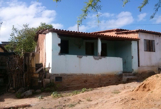 Casa da vítima foi invadida. Foto: Uberlan Costa/93FM