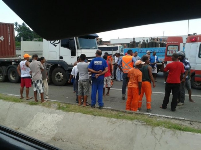Acidente complicou o trânsito na estrada. Foto: Reprodução/Bocão News