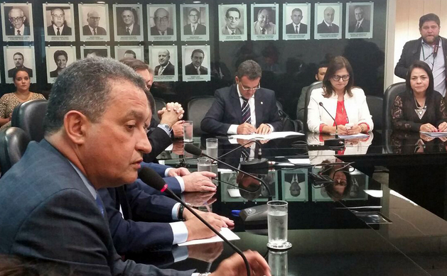 Rui se reúne com parlamentares. Foto: Divulgação/Secom