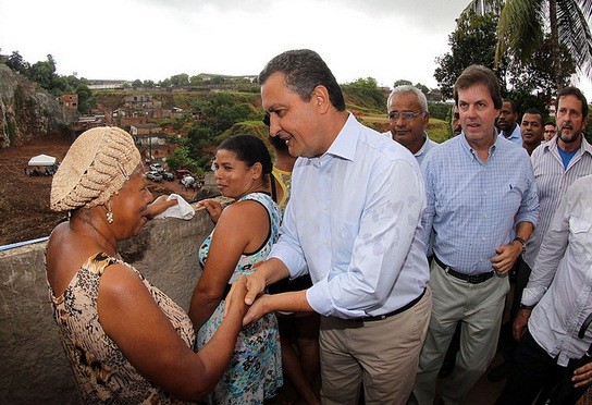 Rui entrega encosta na Palestina. Foto: Manu Dias