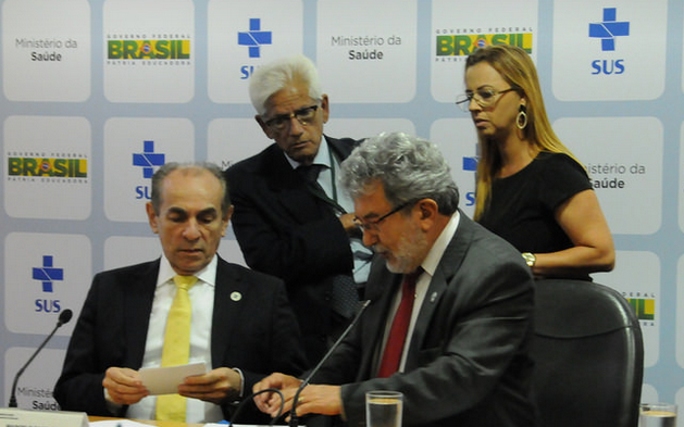 Ministério informa envio de vacinas. Fotos Rondon Vellozo/MS