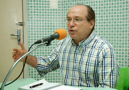 Roberto critica emissora da família Borges. Foto: Zenilton Meira