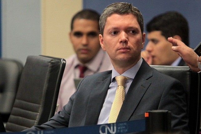 Caiu Fabiano, ministro de Temer. Foto: Gil Ferreira