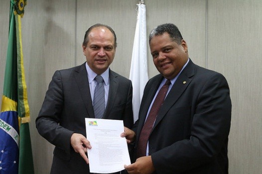 Ministro Ricardo recebe Antônio Brito. Foto: Thamyres Ferreira