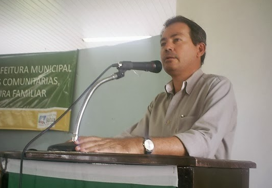José Moreira é denunciado pelo MP. .politicainrosa