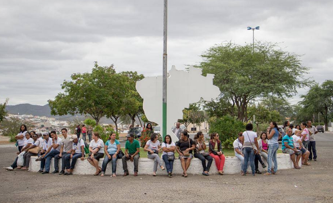 Servidores em frente à Prefeitura. Foto: Divulgação/Sinserv