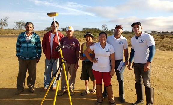 Equipe do CONVALE faz medição em Maracás. Foto: Divulgação