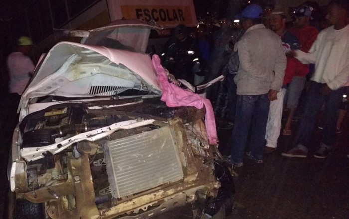 Parte frontal do carro destruída. Fotos: Blog Marcos Frahm