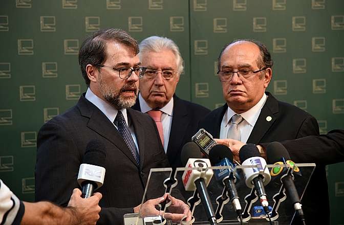 Dias Toffoli, Afif Domingos e Gilmar Mendes em entrevista 