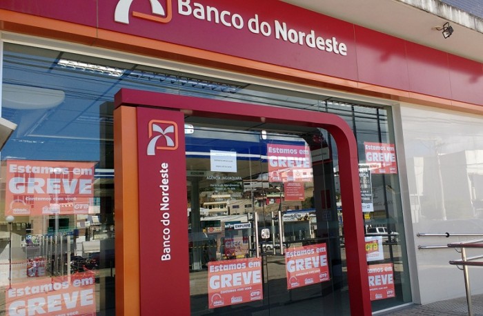 Bancos fechados em Jaguaquara. Foto: Blog Marcos Frahm