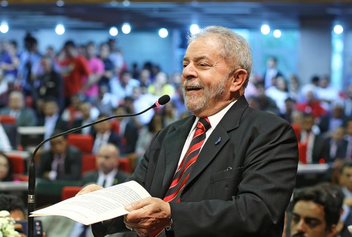 Lula rebate. Foto: Ricardo Stuckert