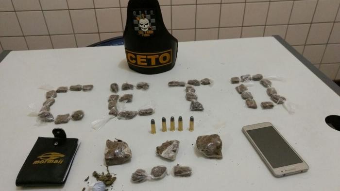 Droga e cartuchos foram apreendidos. Foto: Divulgação/PM