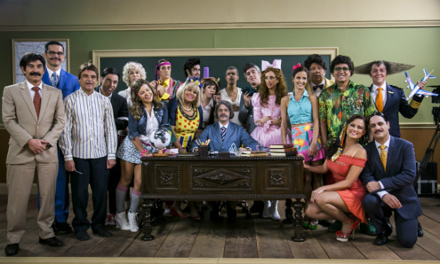 Elenco da nova temporada da Escolinha do Professor Raimundo (Foto: Paulo Belote / TV Globo