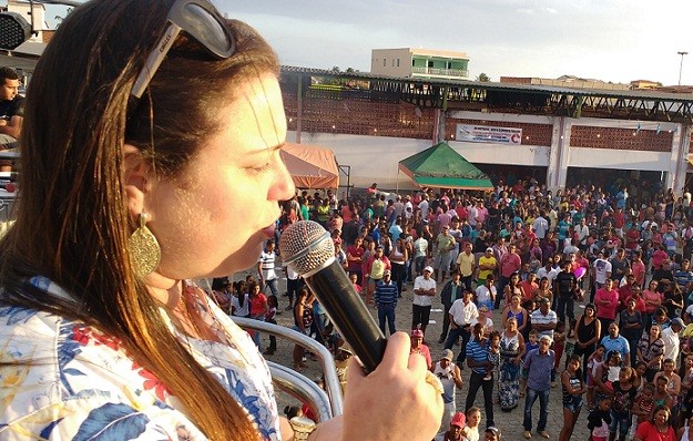 Lorena discursa em festa da vitória. Foto: Blog Marcos Fahm