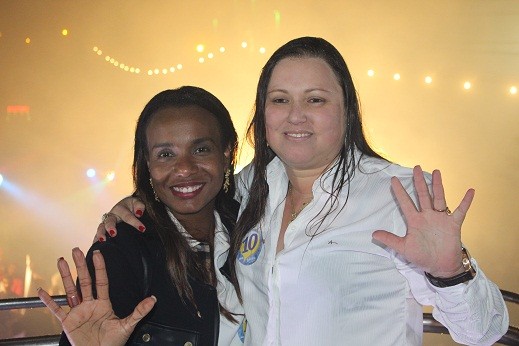Tia Eron visitou Itiruçu para declarar apoio a Lorena