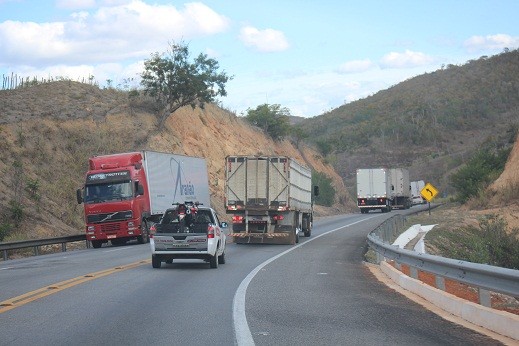 Trânsito normal na Serra do Mutum. Foto: Blog Marcos Frahm