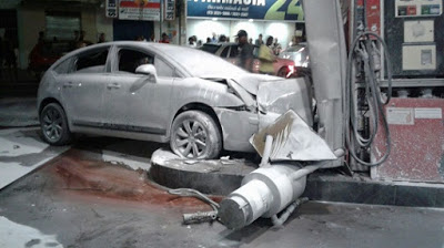 Carro atingiu bomba de óleo diesel do Posto de Combustívéis